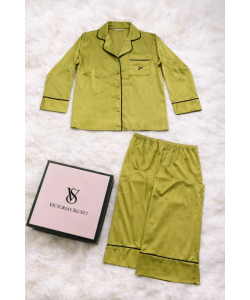 Yeşil Saten Pijama Takımı